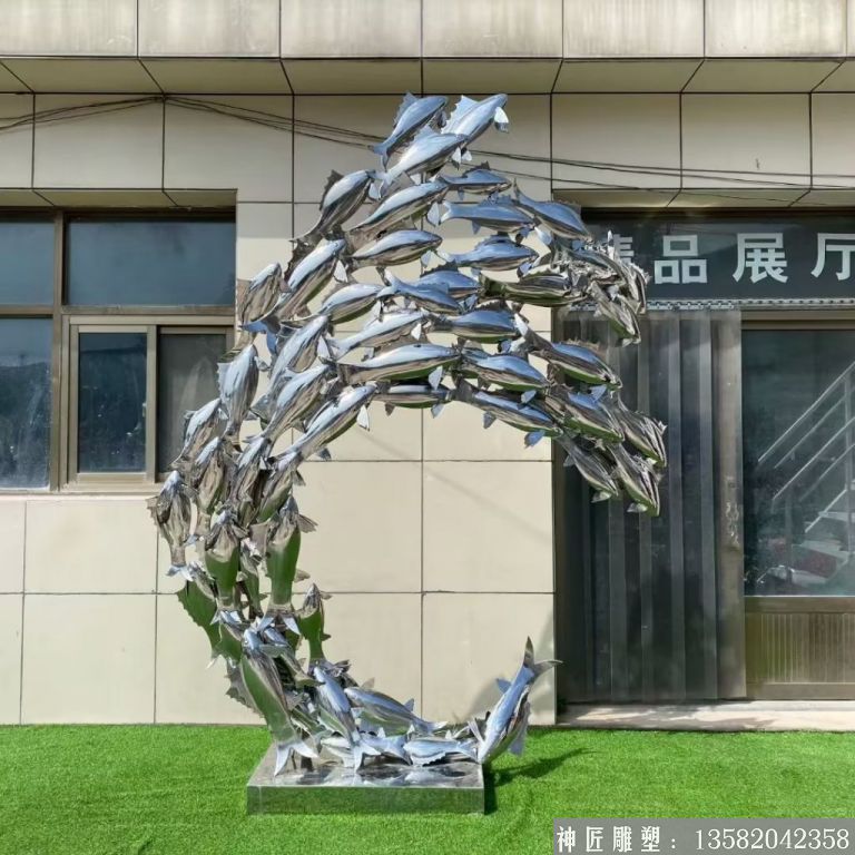 不銹鋼鏡面魚(yú)雕塑2